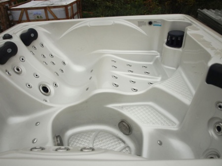 Гидромассажный бассейн Sunrans SR869