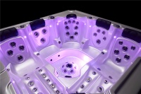 Гидромассажный спа-бассейн Joyee SPA Rome Гидромассажный спа-бассейн Joyee SPA Rome