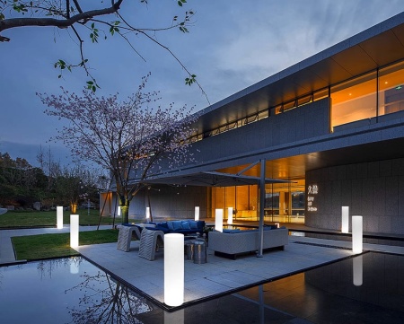 Светильник Цилиндр 16х36 питание от АКБ, RGB